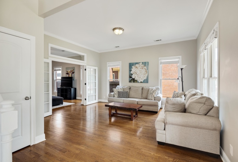 327 AVALON ST, Memphis, Tennessee 38112, 4 Bedroom Bedrooms, 8 Room Rooms,2.1 BathroomBathrooms,Residential,For Sale,AVALON,0,10229602