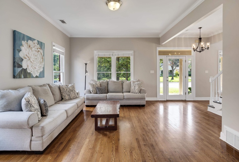 327 AVALON ST, Memphis, Tennessee 38112, 4 Bedroom Bedrooms, 8 Room Rooms,2.1 BathroomBathrooms,Residential,For Sale,AVALON,0,10229602