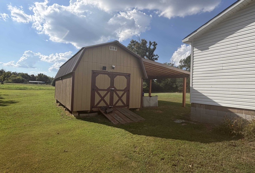 515 PATTERSON RD, Savannah, Tennessee 38372, 1 Bedroom Bedrooms, 5 Room Rooms,1 BathroomBathrooms,Residential,For Sale,PATTERSON,0,10229605