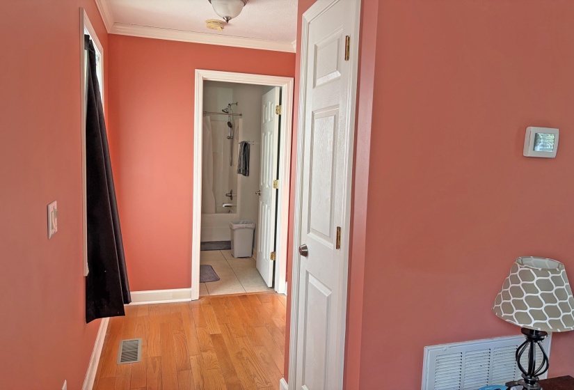 515 PATTERSON RD, Savannah, Tennessee 38372, 1 Bedroom Bedrooms, 5 Room Rooms,1 BathroomBathrooms,Residential,For Sale,PATTERSON,0,10229605