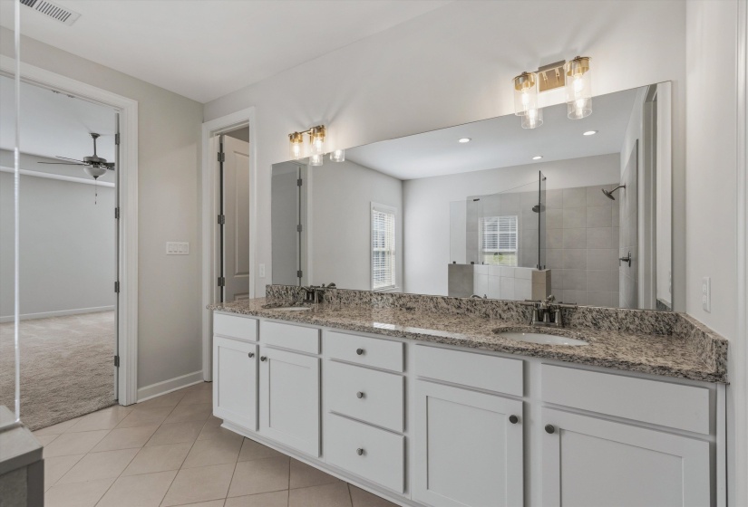 5143 LAWRENCEBURG LN, Lakeland, Tennessee 38002, 6 Bedroom Bedrooms, 10 Room Rooms,4.1 BathroomBathrooms,Residential,For Sale,LAWRENCEBURG,0,10229609