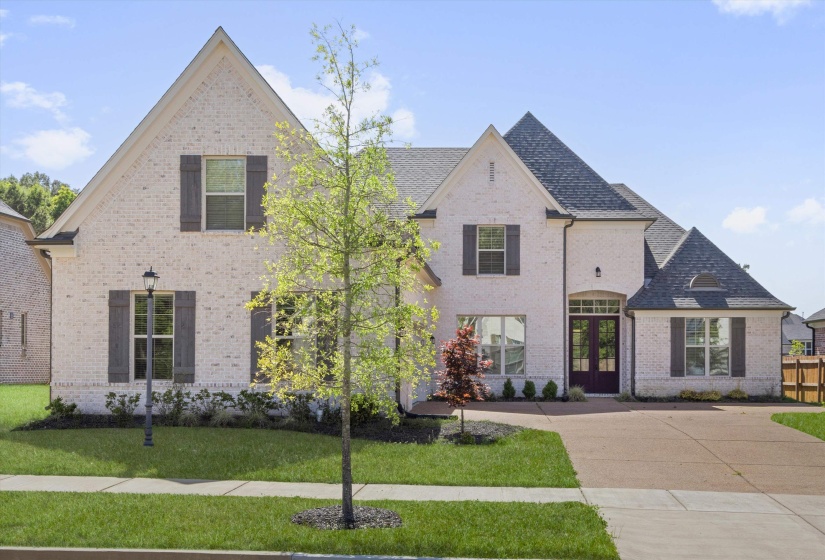 5143 LAWRENCEBURG LN, Lakeland, Tennessee 38002, 6 Bedroom Bedrooms, 10 Room Rooms,4.1 BathroomBathrooms,Residential,For Sale,LAWRENCEBURG,0,10229609