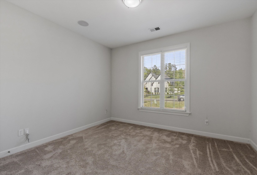5143 LAWRENCEBURG LN, Lakeland, Tennessee 38002, 6 Bedroom Bedrooms, 10 Room Rooms,4.1 BathroomBathrooms,Residential,For Sale,LAWRENCEBURG,0,10229609