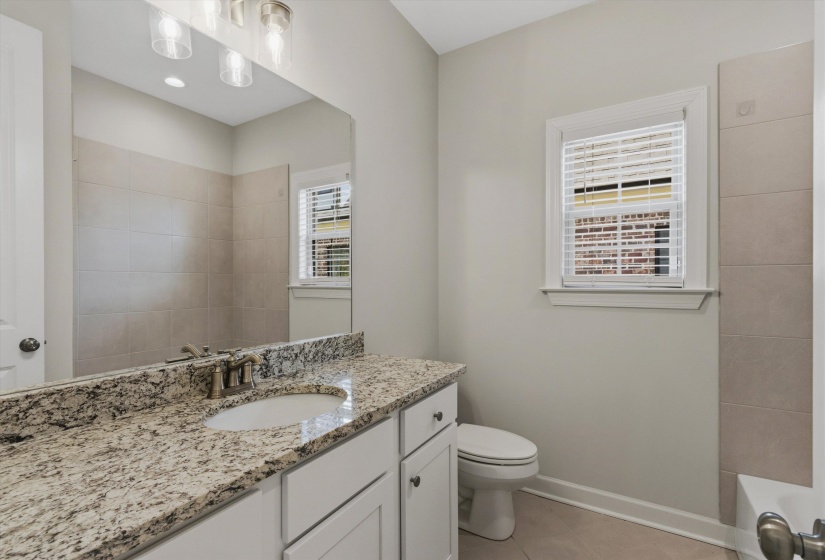 5143 LAWRENCEBURG LN, Lakeland, Tennessee 38002, 6 Bedroom Bedrooms, 10 Room Rooms,4.1 BathroomBathrooms,Residential,For Sale,LAWRENCEBURG,0,10229609