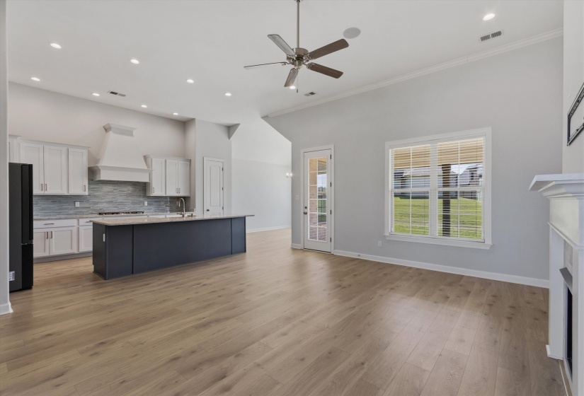 5143 LAWRENCEBURG LN, Lakeland, Tennessee 38002, 6 Bedroom Bedrooms, 10 Room Rooms,4.1 BathroomBathrooms,Residential,For Sale,LAWRENCEBURG,0,10229609