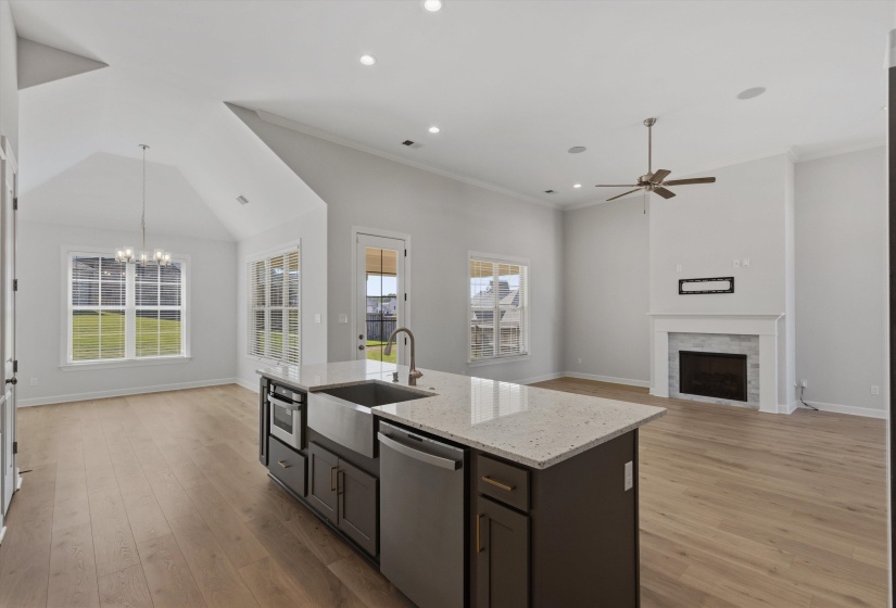 5143 LAWRENCEBURG LN, Lakeland, Tennessee 38002, 6 Bedroom Bedrooms, 10 Room Rooms,4.1 BathroomBathrooms,Residential,For Sale,LAWRENCEBURG,0,10229609
