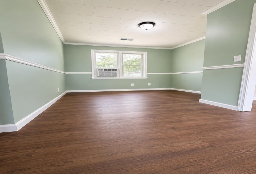 276 OAK ST, Selmer, Tennessee 38375-1720, 2 Bedroom Bedrooms, 7 Room Rooms,1 BathroomBathrooms,Residential,For Sale,OAK,0,10229610
