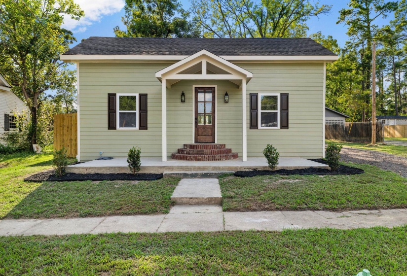 1425 MADISON ST, Corinth, Mississippi 38834, 3 Bedroom Bedrooms, 8 Room Rooms,2 BathroomBathrooms,Residential,For Sale,MADISON,0,10229611