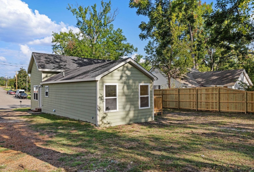 1425 MADISON ST, Corinth, Mississippi 38834, 3 Bedroom Bedrooms, 8 Room Rooms,2 BathroomBathrooms,Residential,For Sale,MADISON,0,10229611
