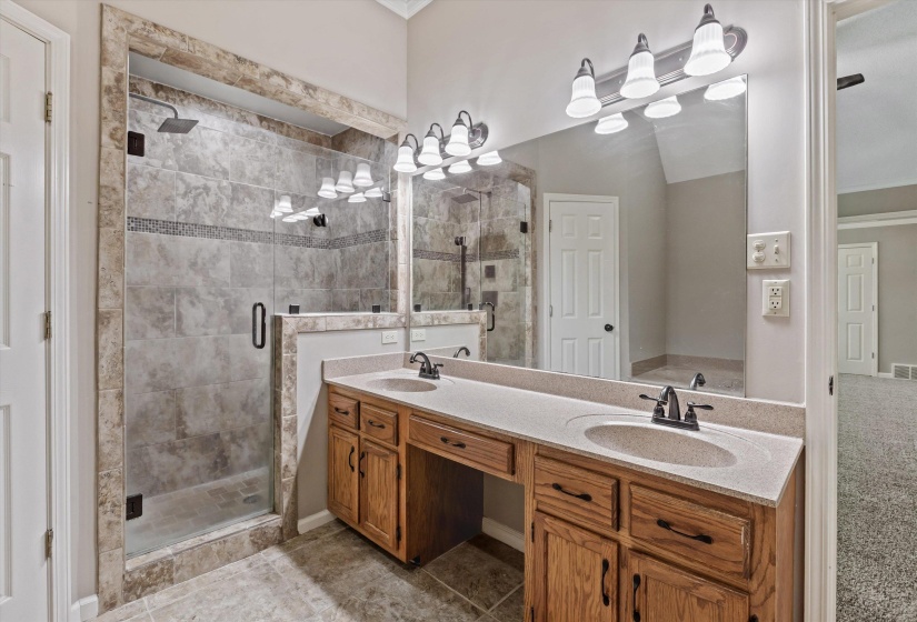 383 NOLLEY DR, Collierville, Tennessee 38017, 4 Bedroom Bedrooms, 1 Room Rooms,3 BathroomBathrooms,Residential,For Sale,NOLLEY,0,10229612