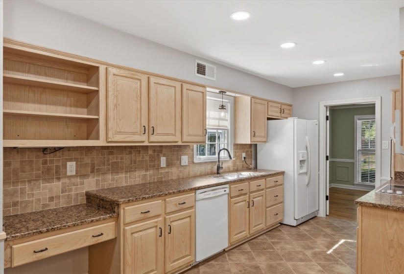 7253 STAMFORD DR, Germantown, Tennessee 38138, 4 Bedroom Bedrooms, 9 Room Rooms,2.1 BathroomBathrooms,Rental Properties,For Sale,STAMFORD,0,10229621