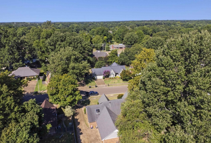 2425 FAIRWAY OAKS DR, Bartlett, Tennessee 38134, 3 Bedroom Bedrooms, 7 Room Rooms,2 BathroomBathrooms,Residential,For Sale,FAIRWAY OAKS,0,10229613