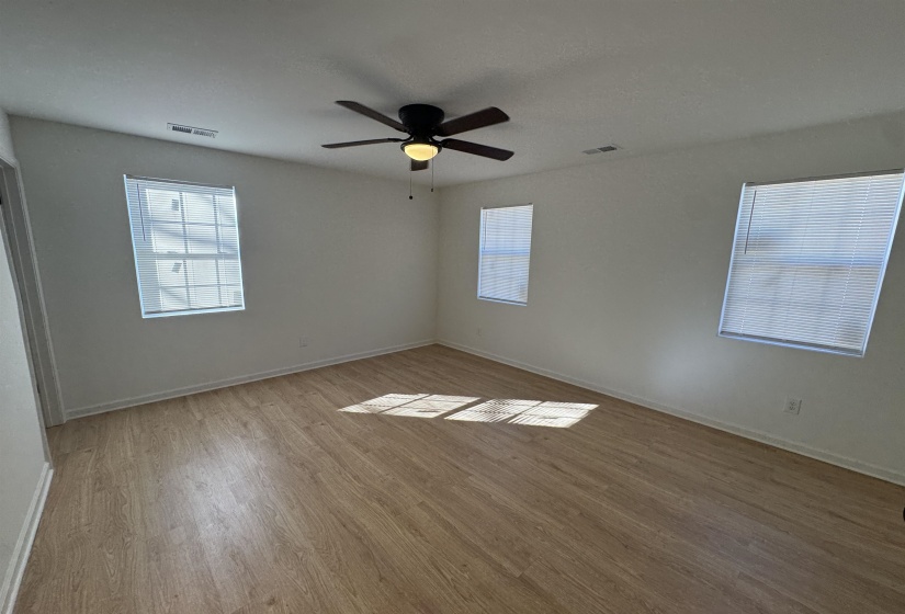 33 MERTON ST, Memphis, Tennessee 38112, 3 Bedroom Bedrooms, 3 Room Rooms,2.1 BathroomBathrooms,Residential,For Sale,MERTON,0,10229616