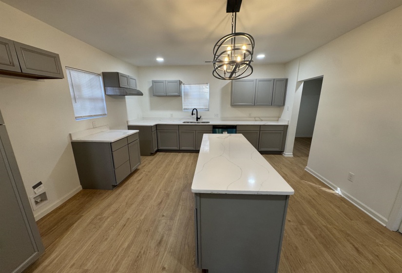 33 MERTON ST, Memphis, Tennessee 38112, 3 Bedroom Bedrooms, 3 Room Rooms,2.1 BathroomBathrooms,Residential,For Sale,MERTON,0,10229616