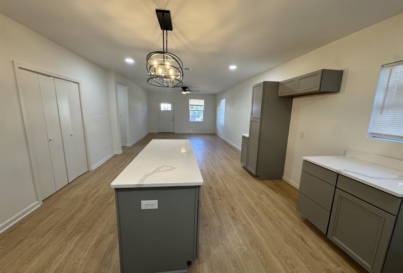 33 MERTON ST, Memphis, Tennessee 38112, 3 Bedroom Bedrooms, 3 Room Rooms,2.1 BathroomBathrooms,Residential,For Sale,MERTON,0,10229616