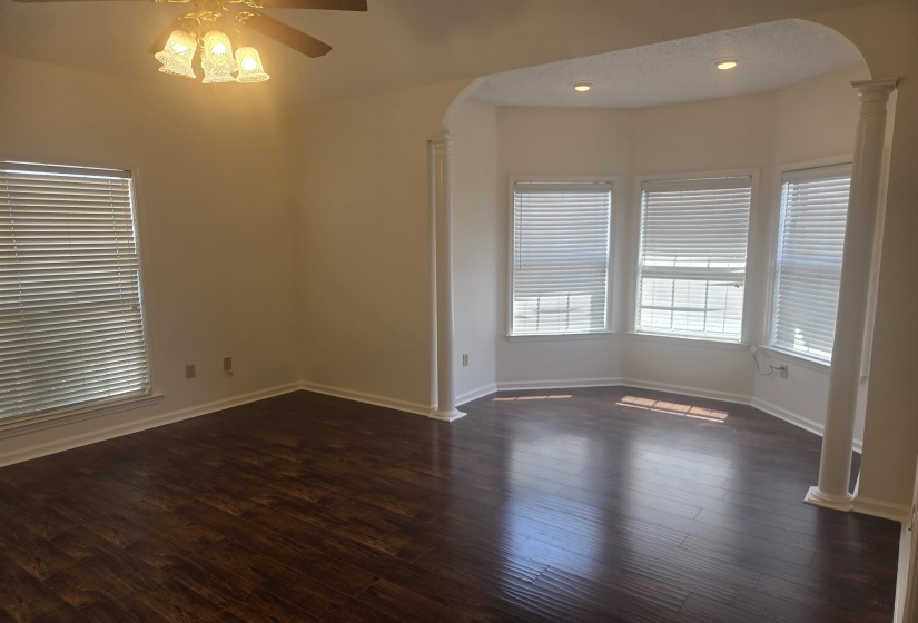 4421 LUGARDA LN, Unicorp/Memphis, Tennessee 38125, 4 Bedroom Bedrooms, 8 Room Rooms,3 BathroomBathrooms,Residential,For Sale,LUGARDA,0,10229619