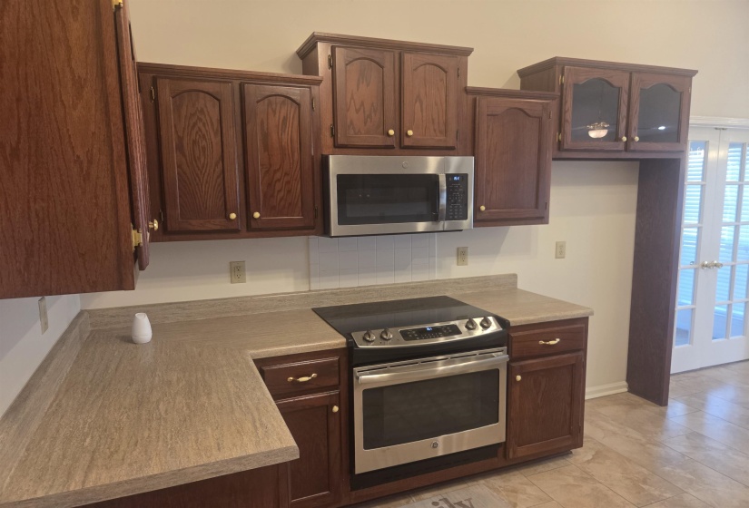4421 LUGARDA LN, Unicorp/Memphis, Tennessee 38125, 4 Bedroom Bedrooms, 8 Room Rooms,3 BathroomBathrooms,Residential,For Sale,LUGARDA,0,10229619