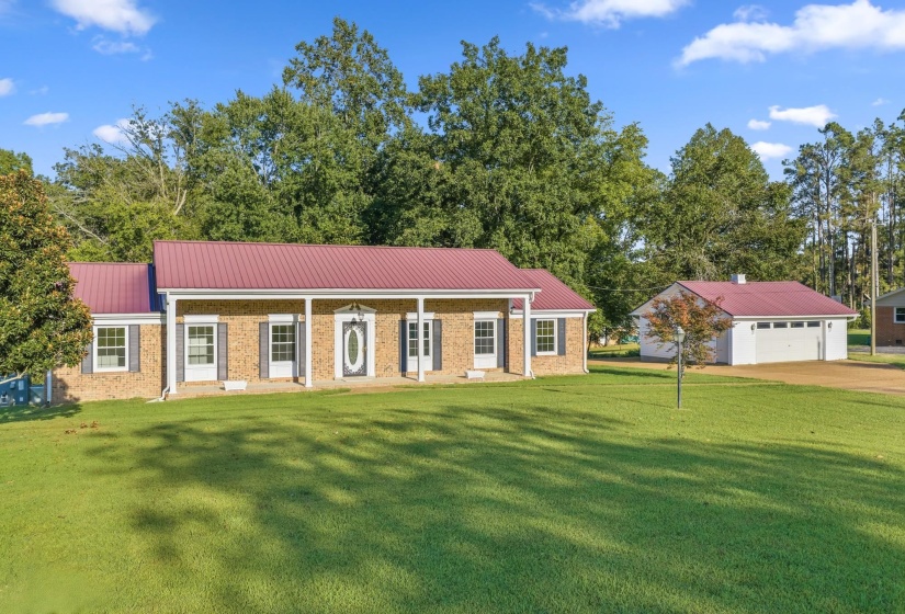 691 POPLAR DR, Decaturville, Tennessee 38329, 3 Bedroom Bedrooms, 9 Room Rooms,2 BathroomBathrooms,Residential,For Sale,POPLAR,0,10229622