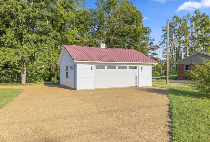 691 POPLAR DR, Decaturville, Tennessee 38329, 3 Bedroom Bedrooms, 9 Room Rooms,2 BathroomBathrooms,Residential,For Sale,POPLAR,0,10229622