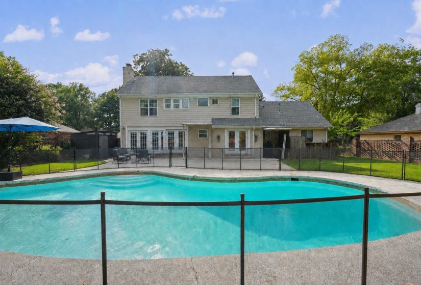 1876 BRIERBROOK RD, Germantown, Tennessee 38138, 5 Bedroom Bedrooms, 9 Room Rooms,2.1 BathroomBathrooms,Residential,For Sale,BRIERBROOK,0,10229624