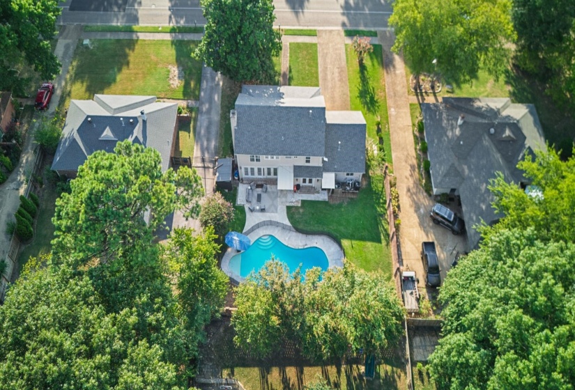 1876 BRIERBROOK RD, Germantown, Tennessee 38138, 5 Bedroom Bedrooms, 9 Room Rooms,2.1 BathroomBathrooms,Residential,For Sale,BRIERBROOK,0,10229624