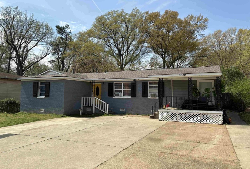 3649 SUZANNE DR, Memphis, Tennessee 38127, 4 Bedroom Bedrooms, 7 Room Rooms,2 BathroomBathrooms,Residential,For Sale,SUZANNE,0,10229625