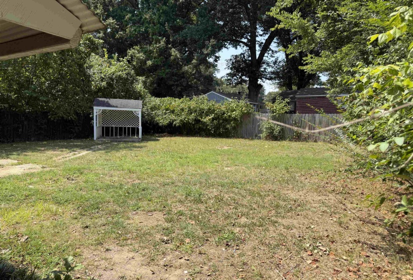 3649 SUZANNE DR, Memphis, Tennessee 38127, 4 Bedroom Bedrooms, 7 Room Rooms,2 BathroomBathrooms,Residential,For Sale,SUZANNE,0,10229625