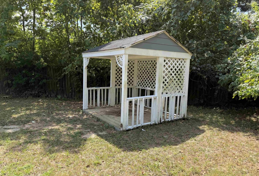 3649 SUZANNE DR, Memphis, Tennessee 38127, 4 Bedroom Bedrooms, 7 Room Rooms,2 BathroomBathrooms,Residential,For Sale,SUZANNE,0,10229625