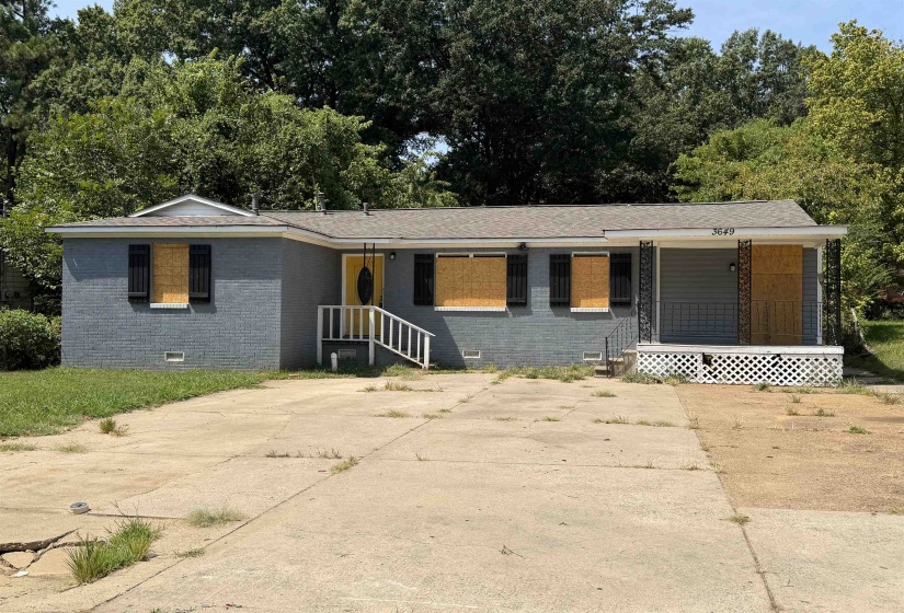 3649 SUZANNE DR, Memphis, Tennessee 38127, 4 Bedroom Bedrooms, 7 Room Rooms,2 BathroomBathrooms,Residential,For Sale,SUZANNE,0,10229625