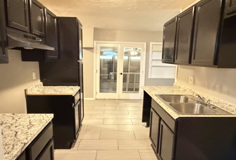 3649 SUZANNE DR, Memphis, Tennessee 38127, 4 Bedroom Bedrooms, 7 Room Rooms,2 BathroomBathrooms,Residential,For Sale,SUZANNE,0,10229625
