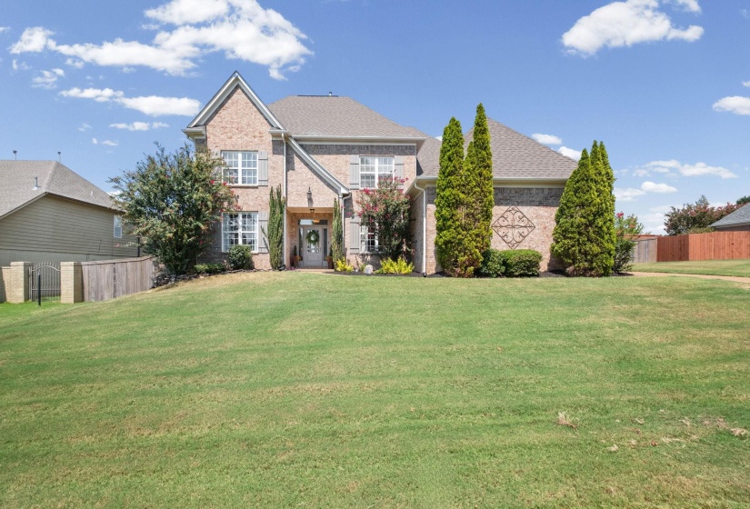 9424 LAUREL HILL DR, Lakeland, Tennessee 38002, 5 Bedroom Bedrooms, 10 Room Rooms,3 BathroomBathrooms,Residential,For Sale,LAUREL HILL,0,10229630