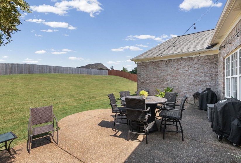 9424 LAUREL HILL DR, Lakeland, Tennessee 38002, 5 Bedroom Bedrooms, 10 Room Rooms,3 BathroomBathrooms,Residential,For Sale,LAUREL HILL,0,10229630