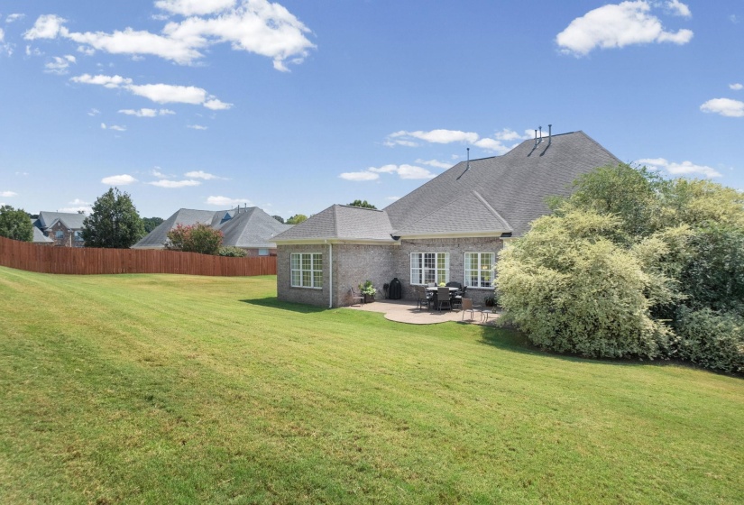 9424 LAUREL HILL DR, Lakeland, Tennessee 38002, 5 Bedroom Bedrooms, 10 Room Rooms,3 BathroomBathrooms,Residential,For Sale,LAUREL HILL,0,10229630