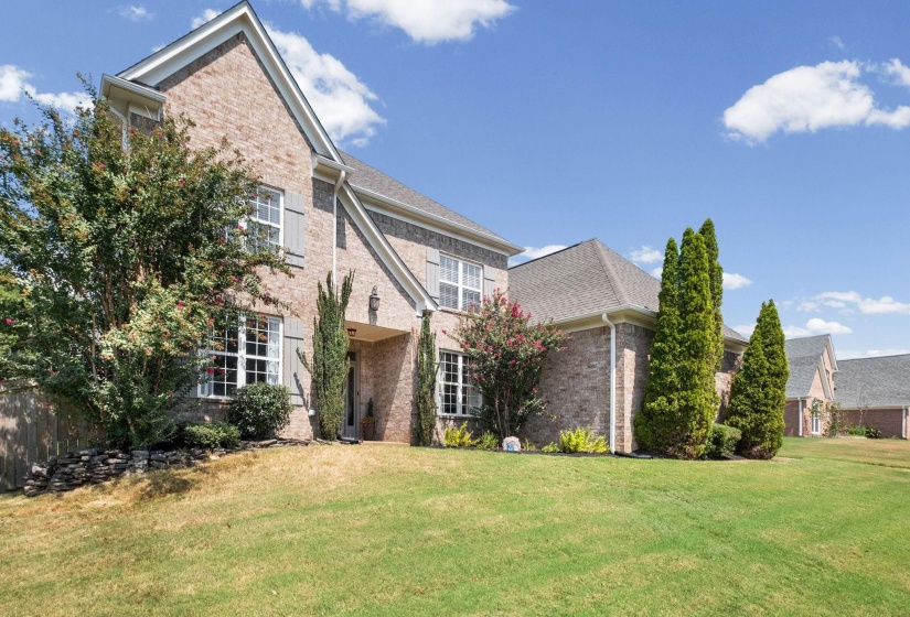 9424 LAUREL HILL DR, Lakeland, Tennessee 38002, 5 Bedroom Bedrooms, 10 Room Rooms,3 BathroomBathrooms,Residential,For Sale,LAUREL HILL,0,10229630