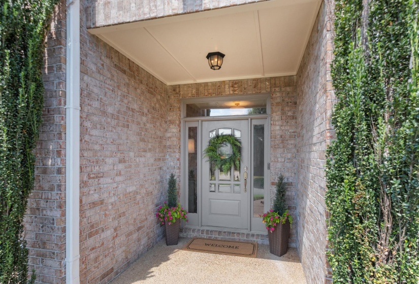 9424 LAUREL HILL DR, Lakeland, Tennessee 38002, 5 Bedroom Bedrooms, 10 Room Rooms,3 BathroomBathrooms,Residential,For Sale,LAUREL HILL,0,10229630