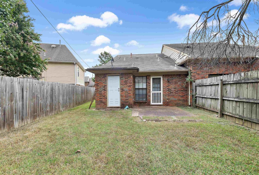 1613 OAKEN BUCKET DR, Memphis, Tennessee 38016, 2 Bedroom Bedrooms, 5 Room Rooms,2 BathroomBathrooms,Residential,For Sale,OAKEN BUCKET,0,10229632