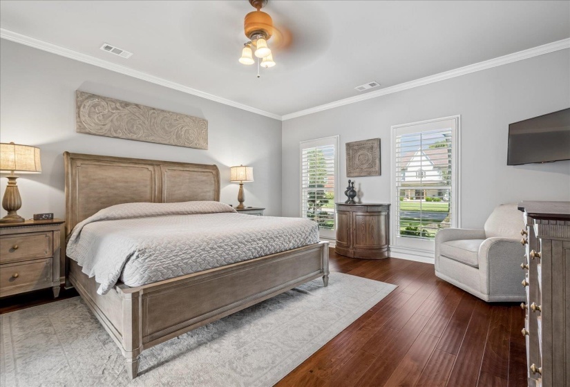 1563 COLLINGHAM DR, Collierville, Tennessee 38017, 5 Bedroom Bedrooms, 11 Room Rooms,3.1 BathroomBathrooms,Residential,For Sale,COLLINGHAM,0,10229633