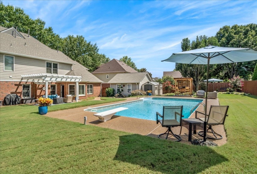 1563 COLLINGHAM DR, Collierville, Tennessee 38017, 5 Bedroom Bedrooms, 11 Room Rooms,3.1 BathroomBathrooms,Residential,For Sale,COLLINGHAM,0,10229633