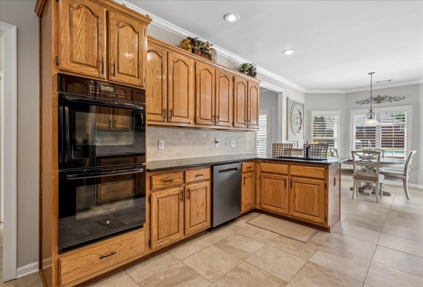 1563 COLLINGHAM DR, Collierville, Tennessee 38017, 5 Bedroom Bedrooms, 11 Room Rooms,3.1 BathroomBathrooms,Residential,For Sale,COLLINGHAM,0,10229633