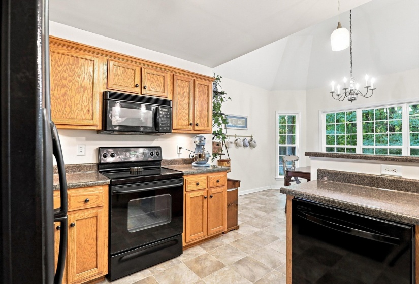 50 BROOKHAVEN LN, Oakland, Tennessee 38060, 4 Bedroom Bedrooms, 9 Room Rooms,2 BathroomBathrooms,Residential,For Sale,BROOKHAVEN,0,10229638