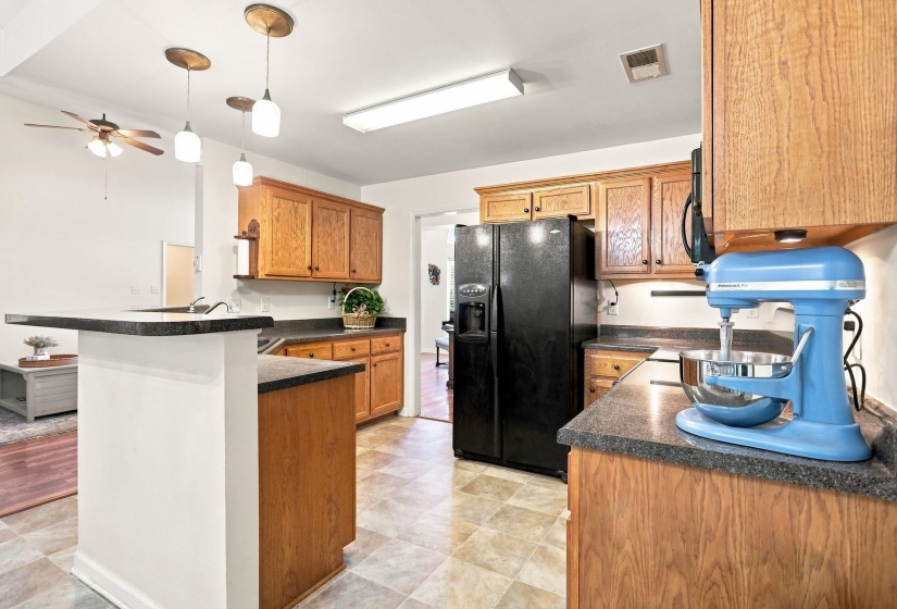 50 BROOKHAVEN LN, Oakland, Tennessee 38060, 4 Bedroom Bedrooms, 9 Room Rooms,2 BathroomBathrooms,Residential,For Sale,BROOKHAVEN,0,10229638