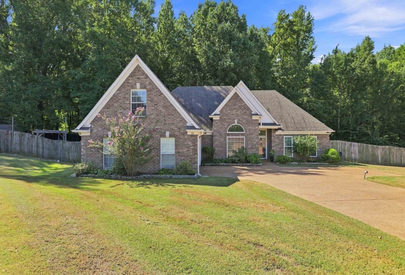 50 BROOKHAVEN LN, Oakland, Tennessee 38060, 4 Bedroom Bedrooms, 9 Room Rooms,2 BathroomBathrooms,Residential,For Sale,BROOKHAVEN,0,10229638