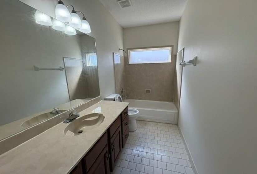 8593 MAY ORCHARD LN, Memphis, Tennessee 38018, 5 Bedroom Bedrooms, 8 Room Rooms,3 BathroomBathrooms,Residential,For Sale,MAY ORCHARD,0,10229641