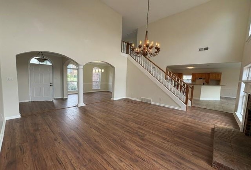 8593 MAY ORCHARD LN, Memphis, Tennessee 38018, 5 Bedroom Bedrooms, 8 Room Rooms,3 BathroomBathrooms,Residential,For Sale,MAY ORCHARD,0,10229641