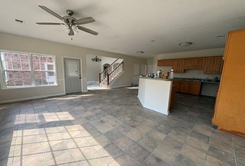 8593 MAY ORCHARD LN, Memphis, Tennessee 38018, 5 Bedroom Bedrooms, 8 Room Rooms,3 BathroomBathrooms,Residential,For Sale,MAY ORCHARD,0,10229641