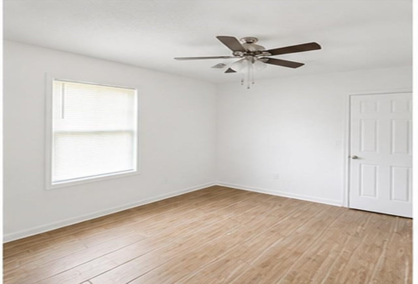 589 GILLEAS RD, Memphis, Tennessee 38109, 3 Bedroom Bedrooms, 8 Room Rooms,2 BathroomBathrooms,Residential,For Sale,GILLEAS,0,10229643