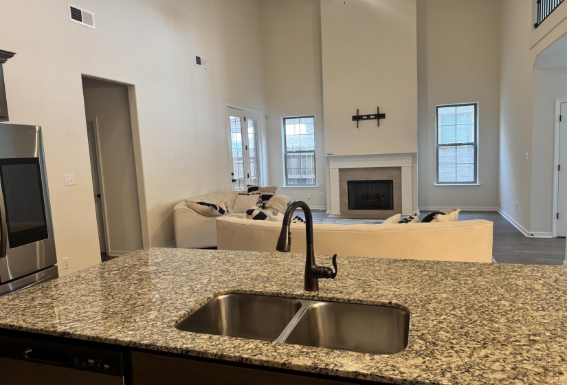 160 CHICKASAW TRACE DR, Oakland, Tennessee 38060, 3 Bedroom Bedrooms, 3 Room Rooms,3 BathroomBathrooms,Rental Properties,For Sale,CHICKASAW TRACE,0,10229654