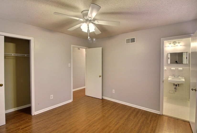 955 POPLAR LEAF RD, Collierville, Tennessee 38017, 3 Bedroom Bedrooms, 5 Room Rooms,1.1 BathroomBathrooms,Rental Properties,For Sale,POPLAR LEAF,0,10229666