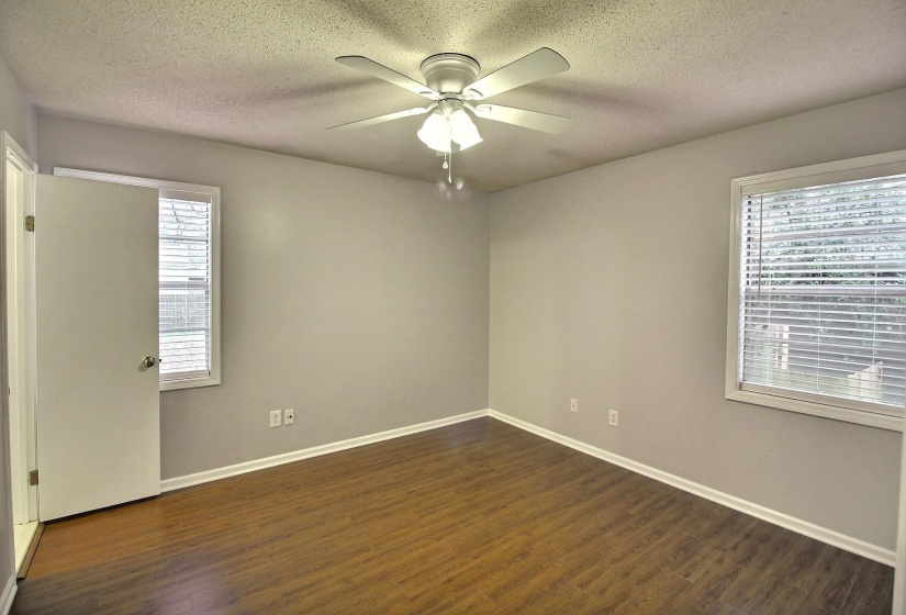 955 POPLAR LEAF RD, Collierville, Tennessee 38017, 3 Bedroom Bedrooms, 5 Room Rooms,1.1 BathroomBathrooms,Rental Properties,For Sale,POPLAR LEAF,0,10229666