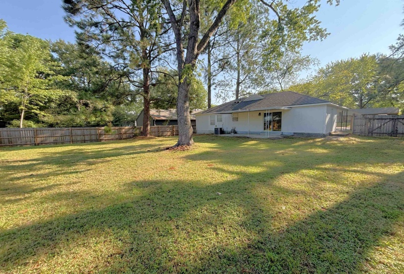 955 POPLAR LEAF RD, Collierville, Tennessee 38017, 3 Bedroom Bedrooms, 5 Room Rooms,1.1 BathroomBathrooms,Rental Properties,For Sale,POPLAR LEAF,0,10229666